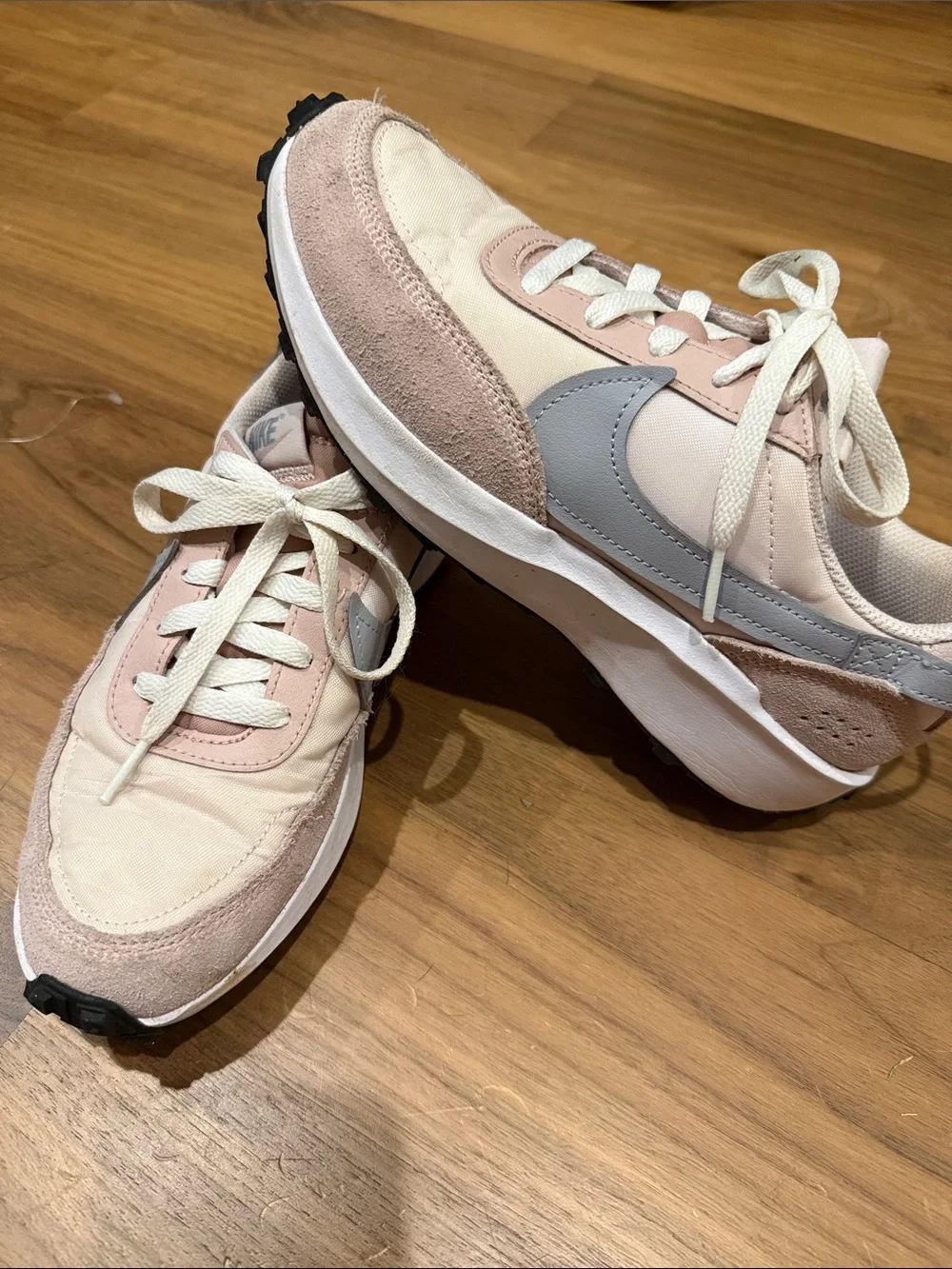 Nike Women’s waffle sneaker Pink, Cream & Gray